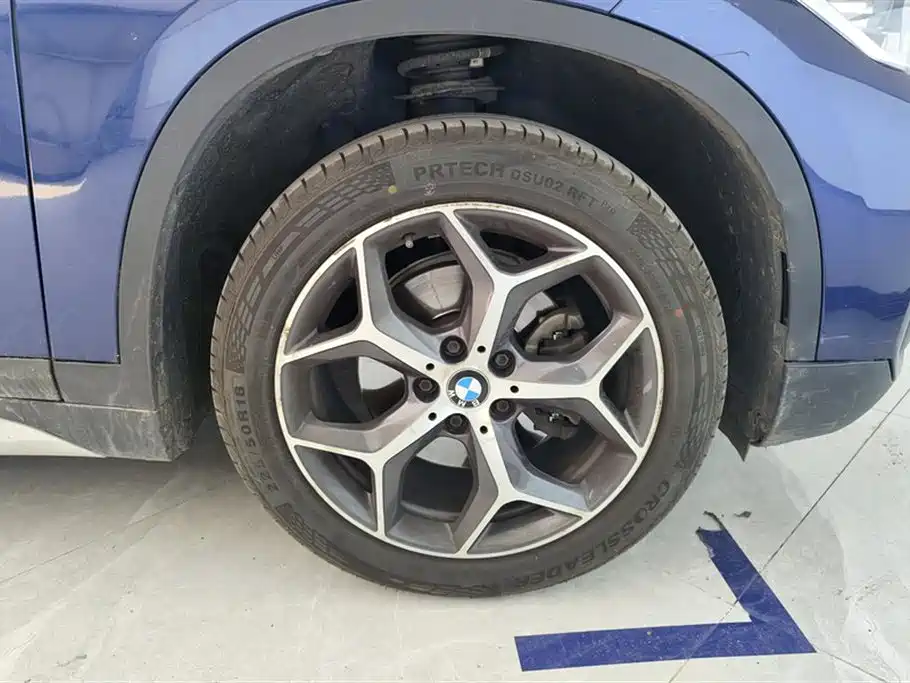 BMW X1 2019 sDrive18Li Premium Model фото 6