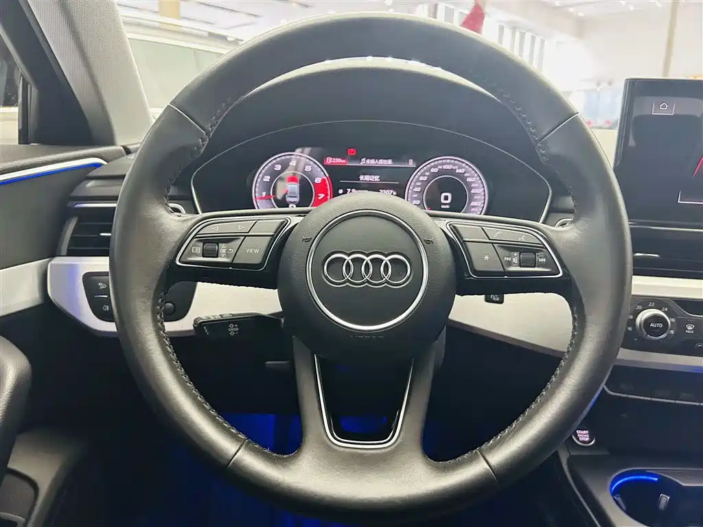 Audi A4L 2020 40 TFSI Fashion Dynamic Edition фото 15