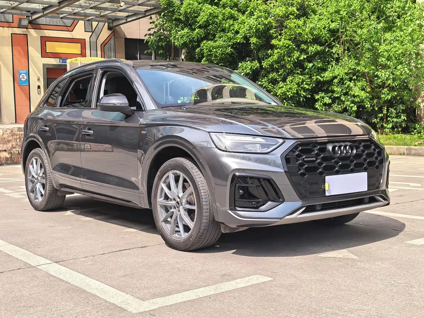 Audi Q5L 2022 40T Luxury Dynamic фото 3