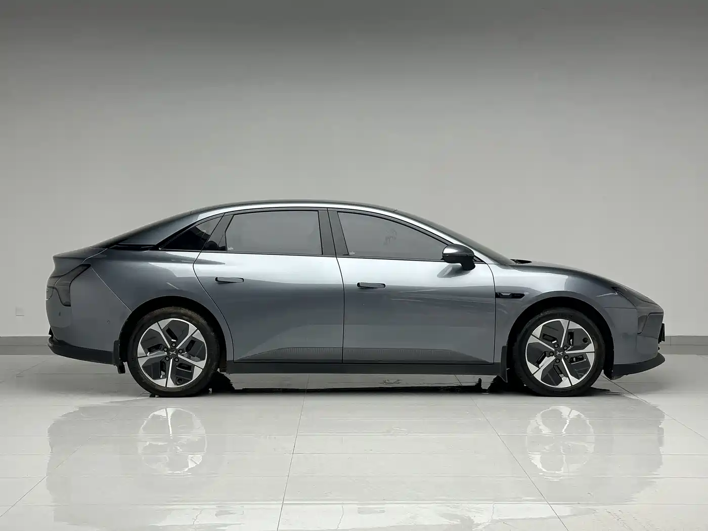 XPeng MONA M03 2024 515 Long Range фото 5