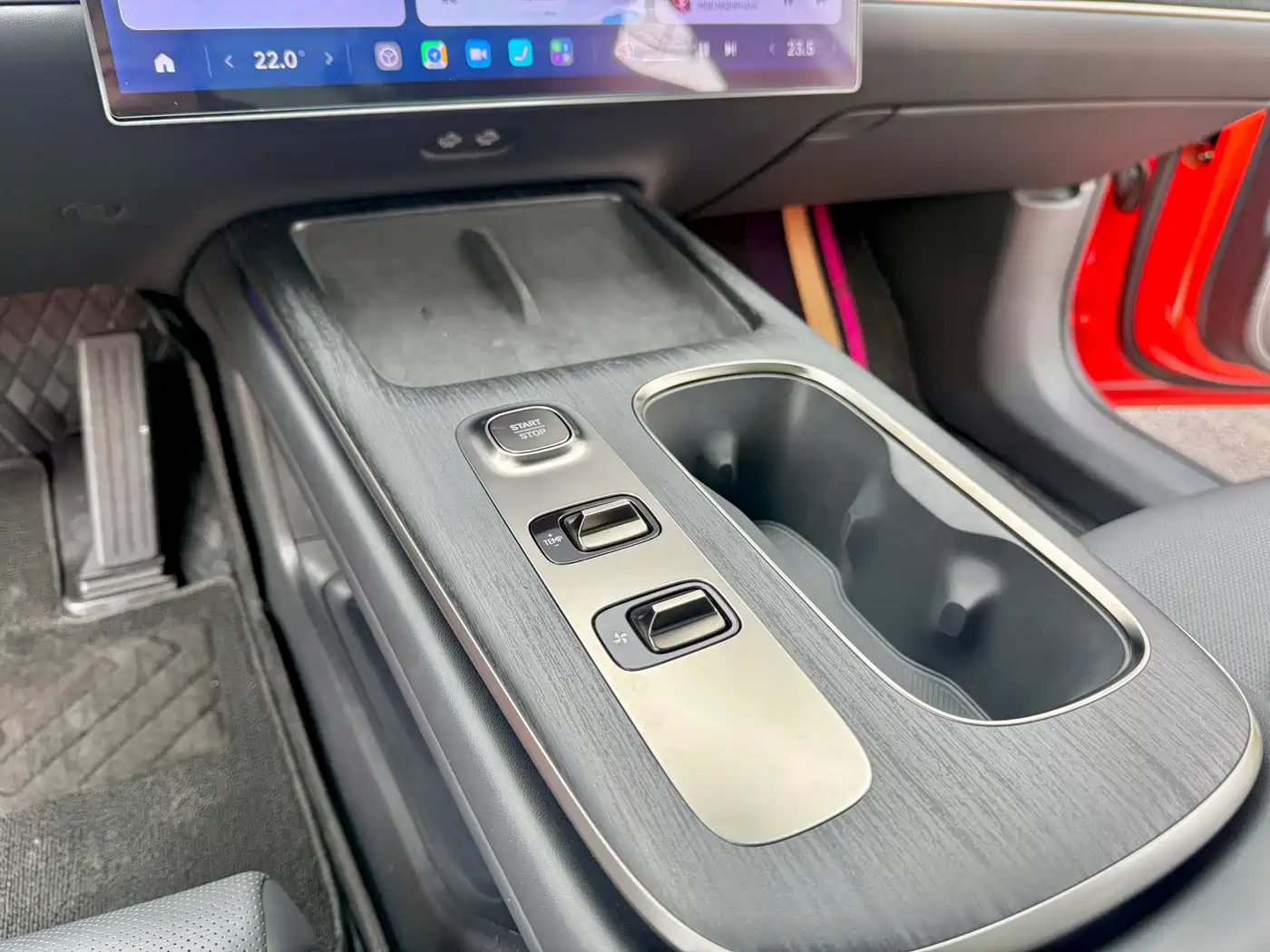 Xiaomi Auto Xiaomi SU7 2024 RWD Ultra Long Range Advanced Smart Driving Pro Edition фото 14