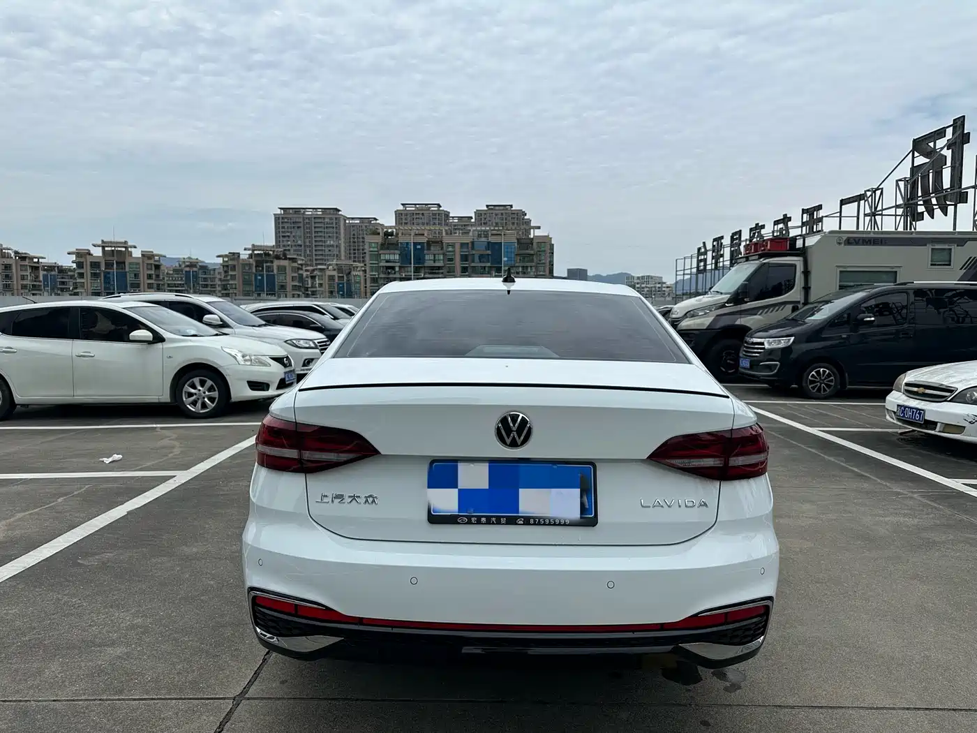 Volkswagen Lavida 2026 300TSI DSG Starlight Leading Edition фото 11