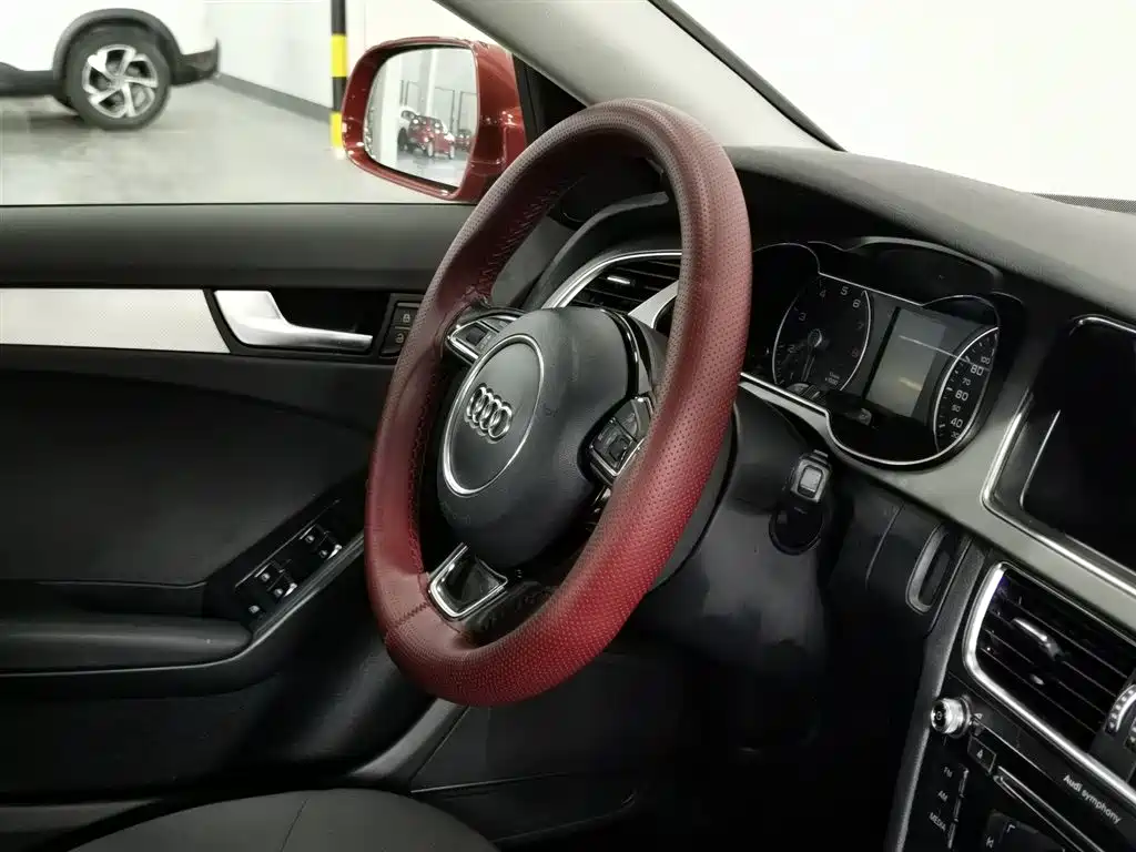 Audi A4L 2013 35 TFSI Automatic Standard фото 22