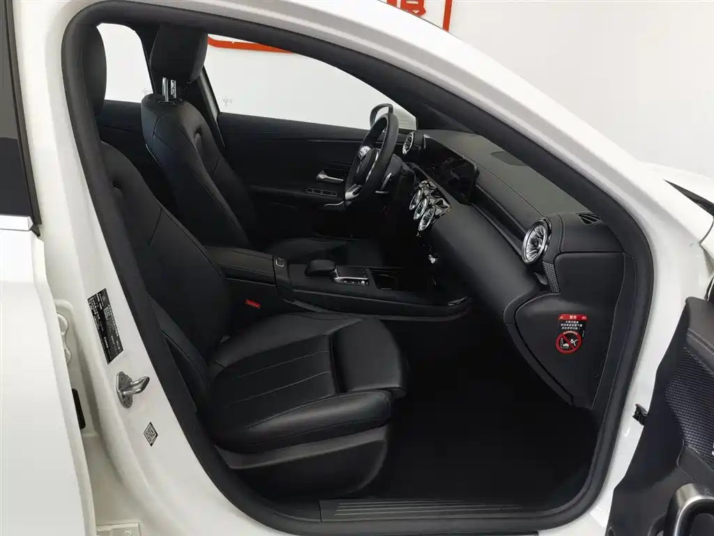 Mercedes-Benz A-Class 2022 Facelift A 200 L Sport Sedan Fashion Style фото 23