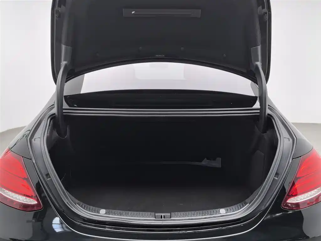 Mercedes-Benz E-Class 2020 Facelift E 260 L фото 16