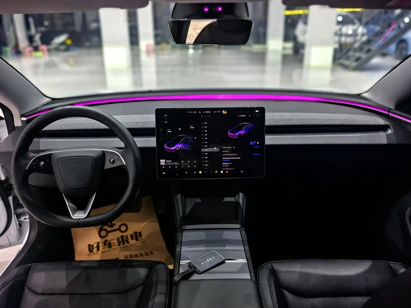 TESLA MODEL 3