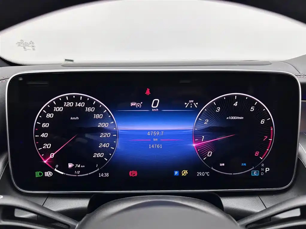 Mercedes-Benz GLC 2023 GLC 300 L 4MATIC Luxury 7-Seater фото 14