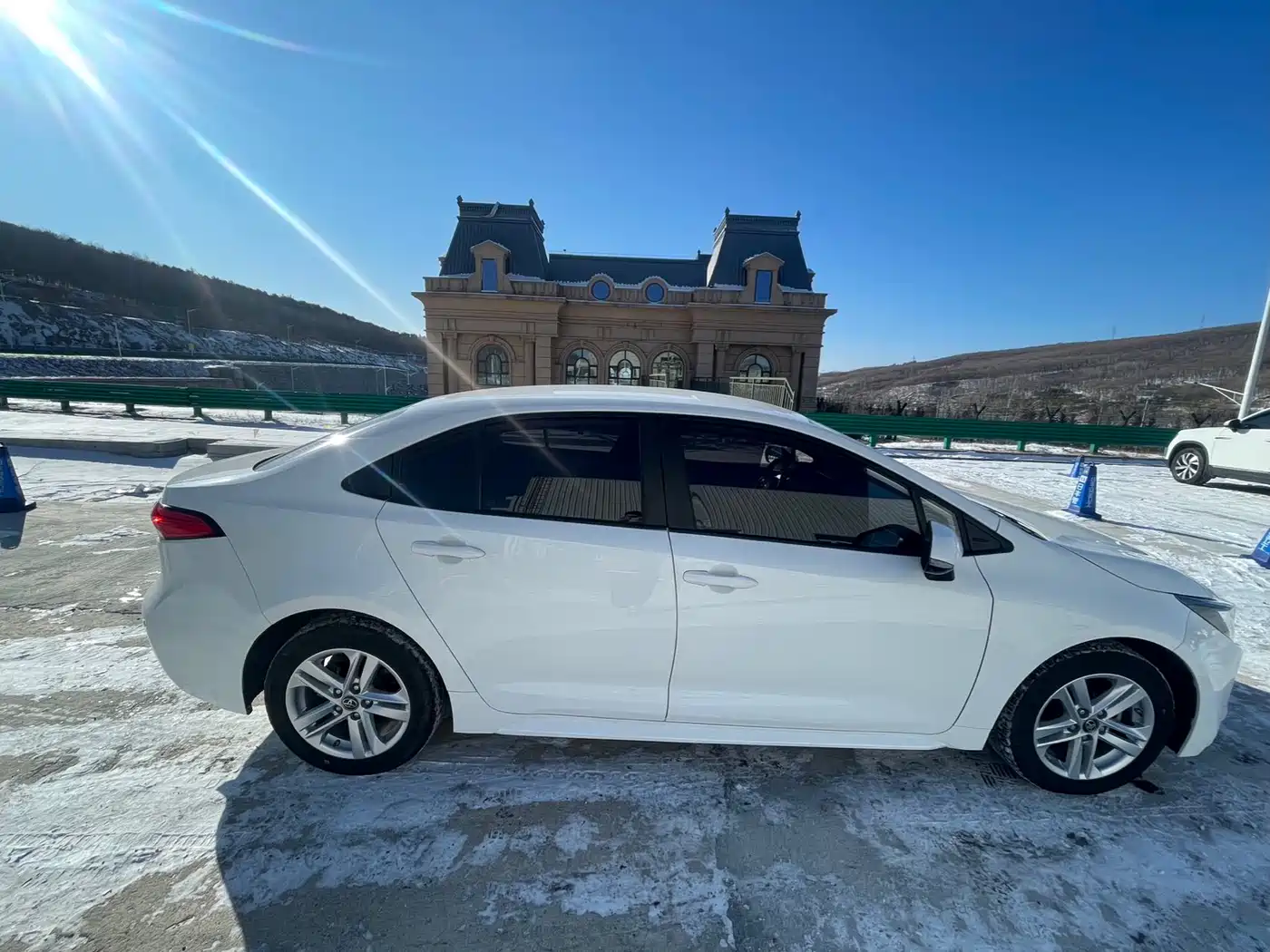 Toyota Levin 2022 TNGA 1.5L CVT Leading Edition фото 8
