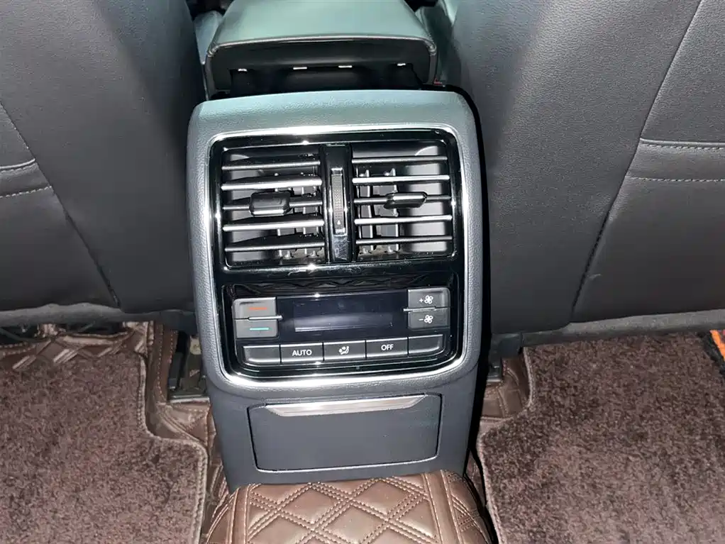 Volkswagen Magotan 2019 330TSI DSG Luxury China V фото 20