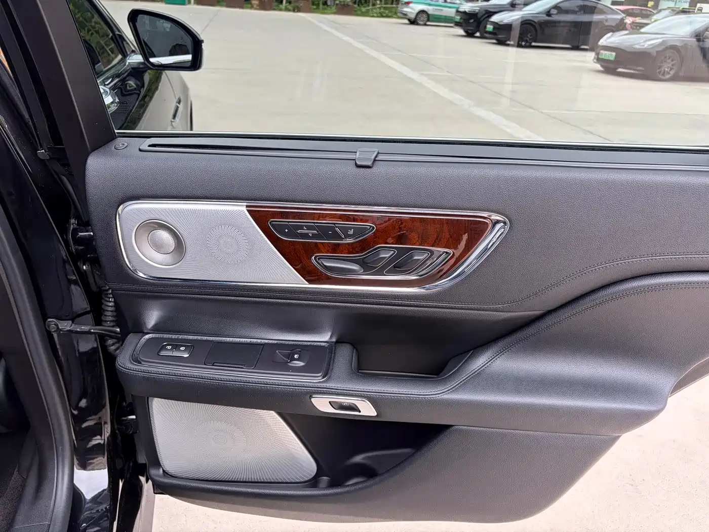 Lincoln Continental 2018 2017 3.0T AWD Prestige Edition
