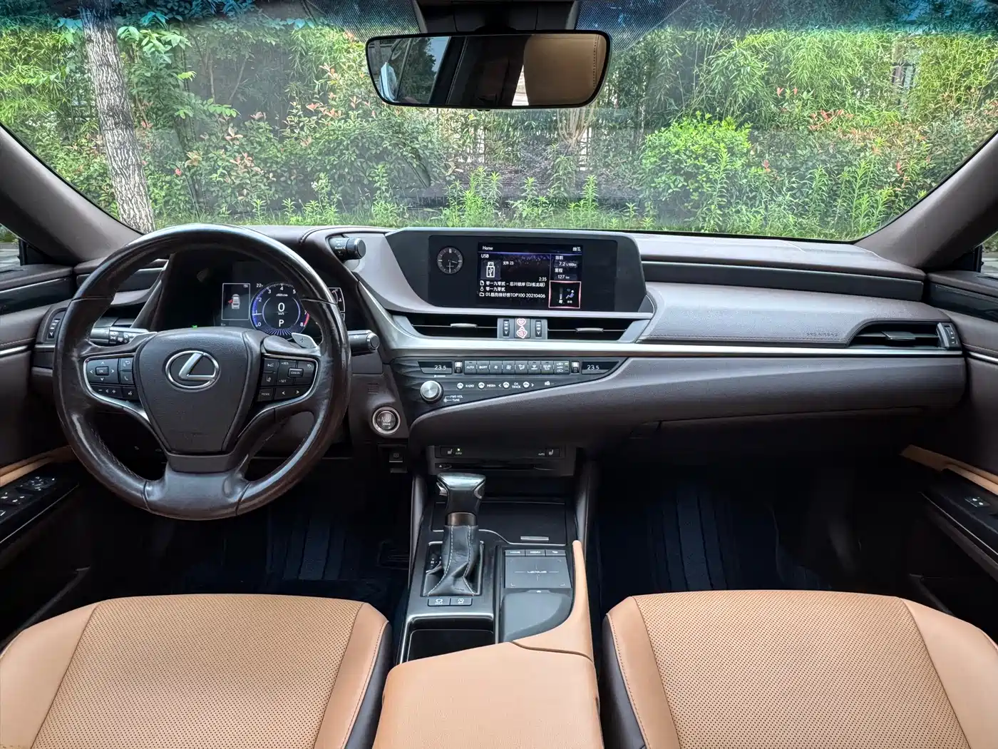 Lexus ES 2021 200 Excellence Edition фото 6