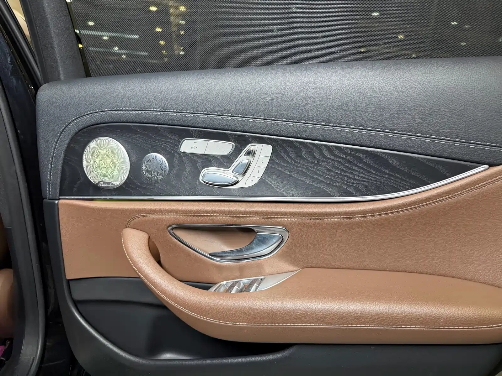 صورة 13 - Mercedes-Benz E-Class