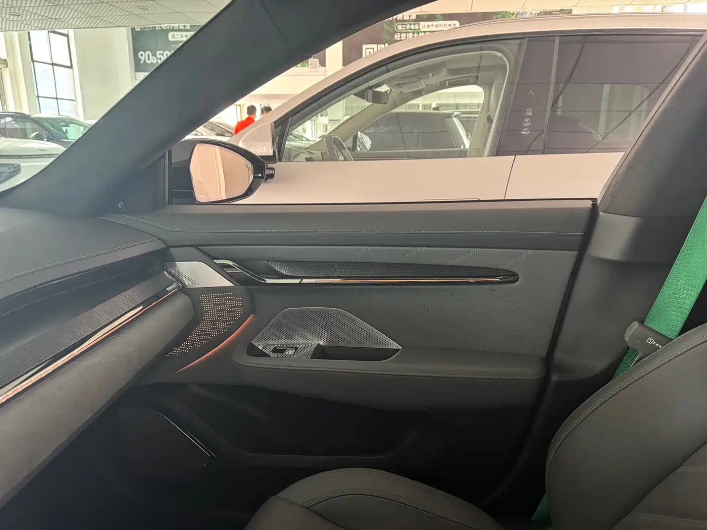 ZEEKR EXTREME KRYPTON 001