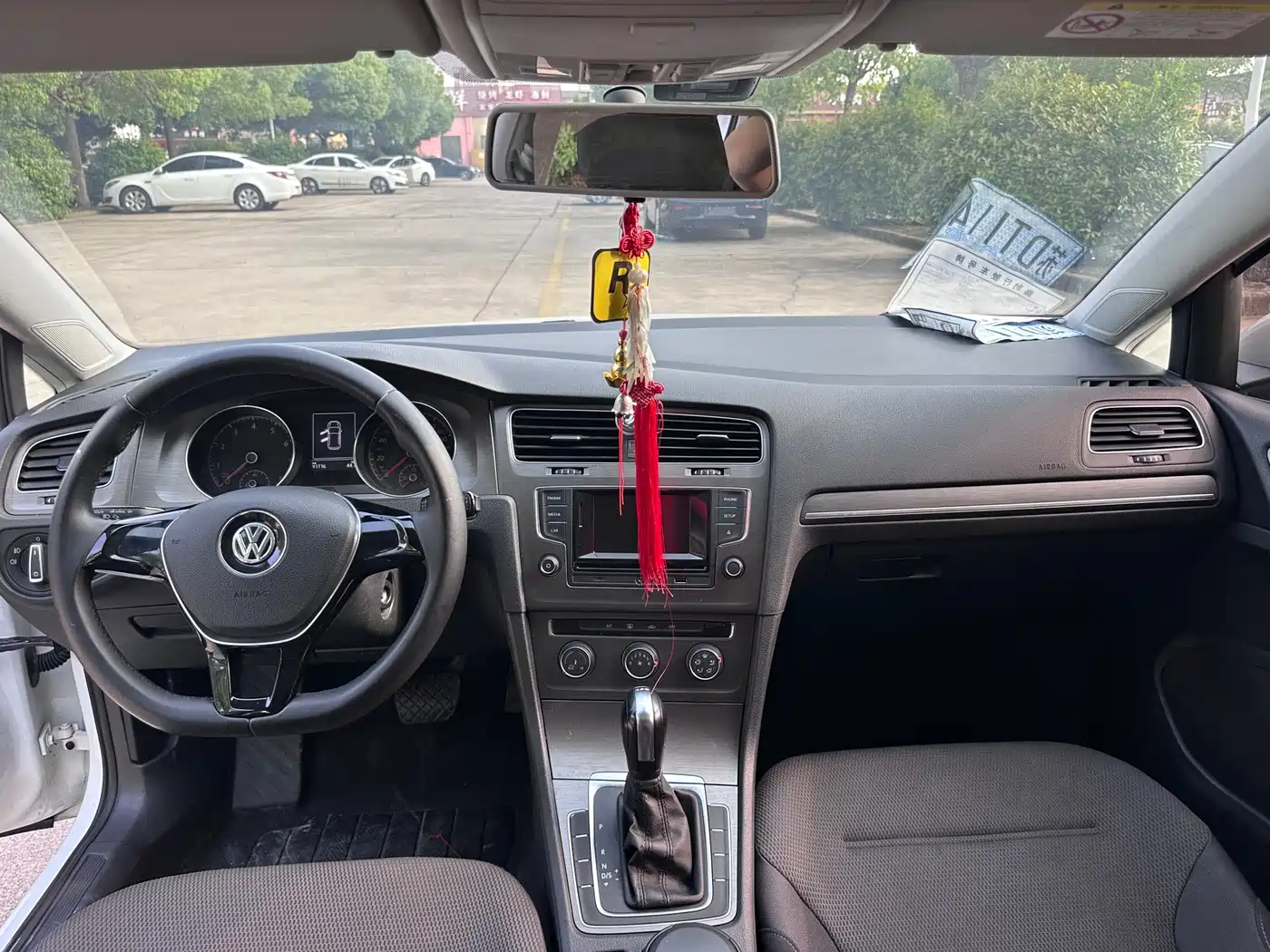 Volkswagen Golf 2016 230TSI Automatic Comfort фото 8