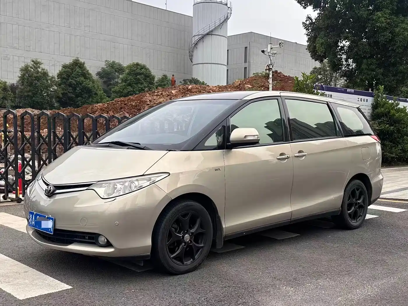 Toyota Previa 2006 Model 2.4L 7-Seater Luxury Edition