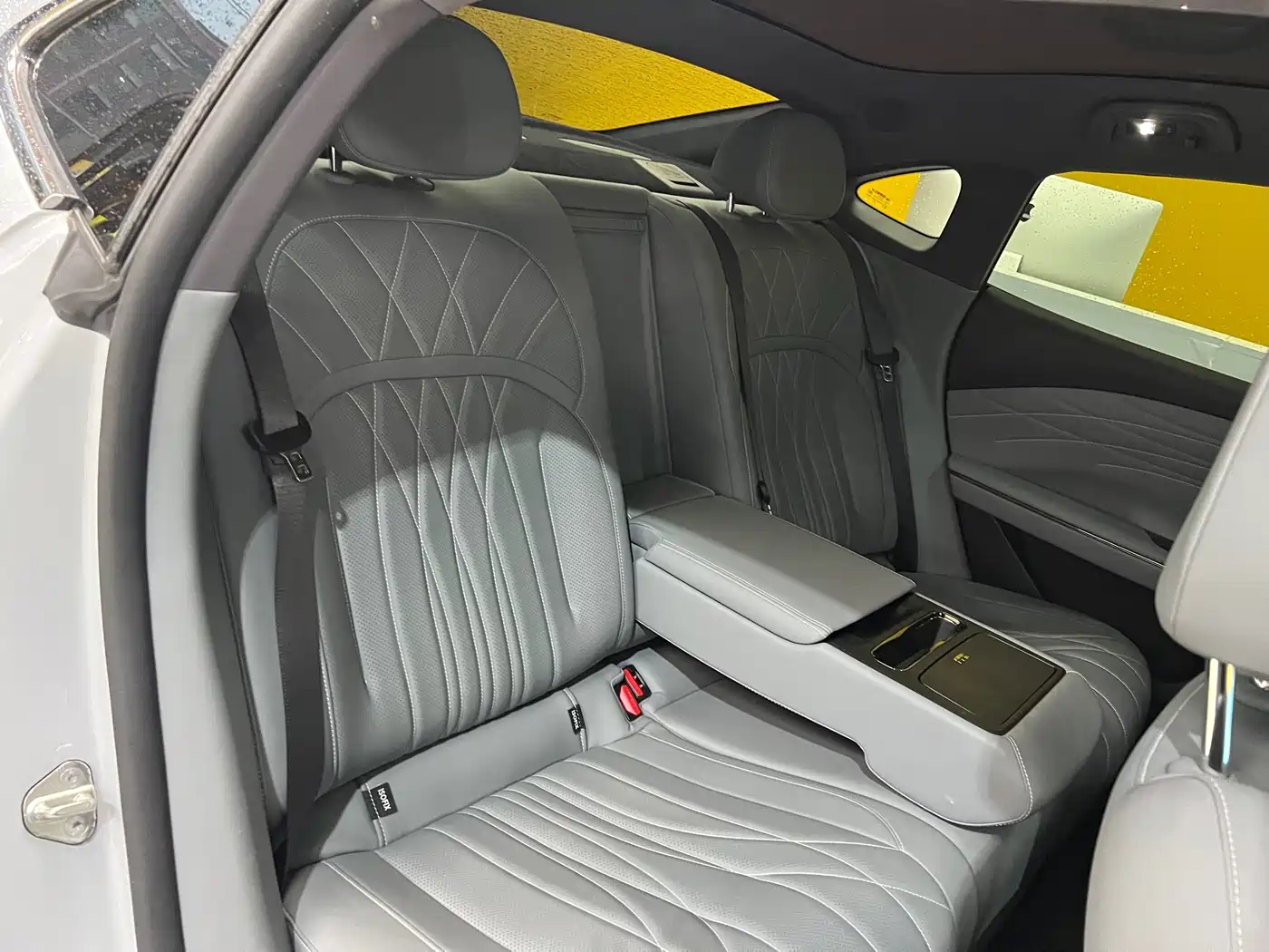 Geely Galaxy Galaxy E8 2025 700km Long Voyage Smart Drive Edition фото 17