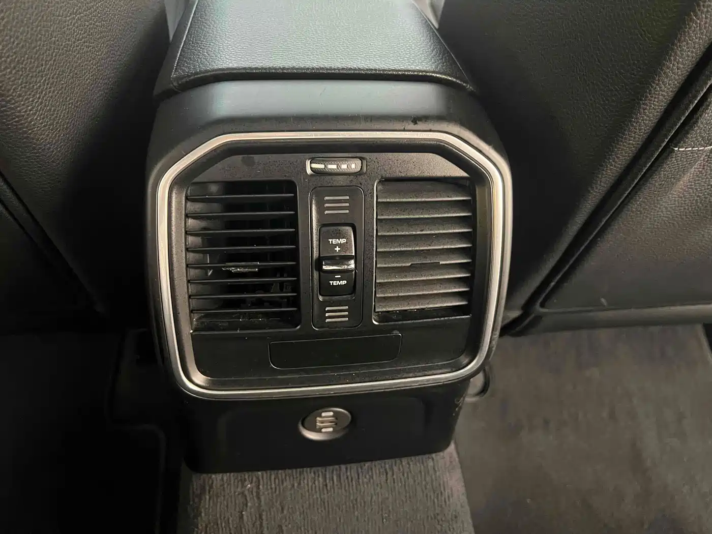 Porsche Macan 2018 Macan 2.0T фото 15