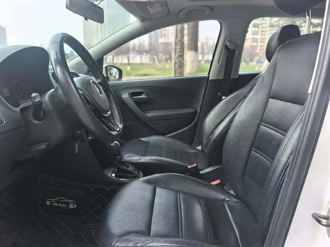 Volkswagen Polo 2018 1.5L Auto Comfort фото 4
