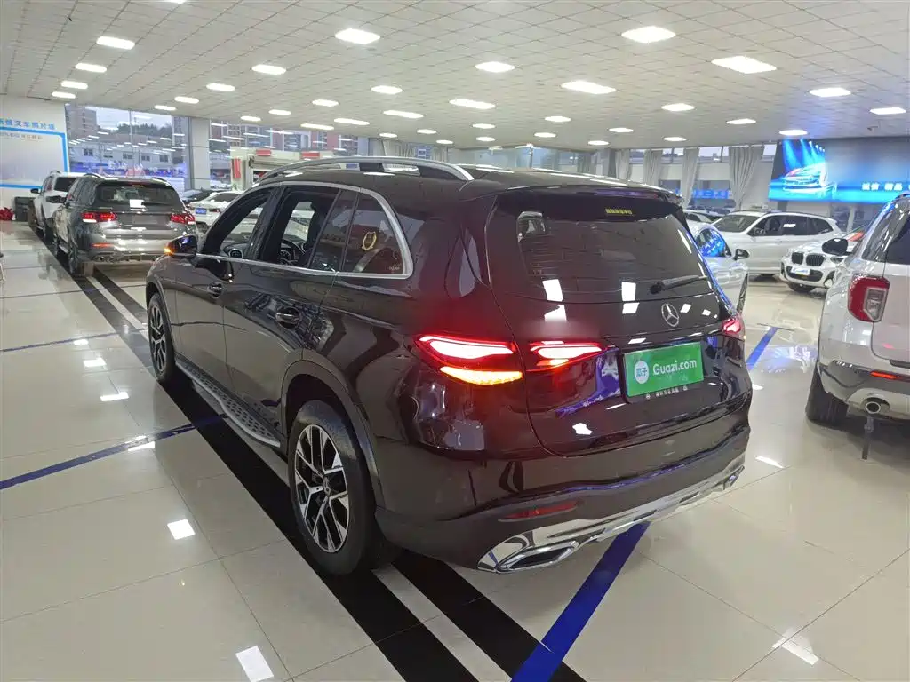 Mercedes-Benz GLC 2023 GLC 260 L 4MATIC Dynamic 7-Seater фото 23
