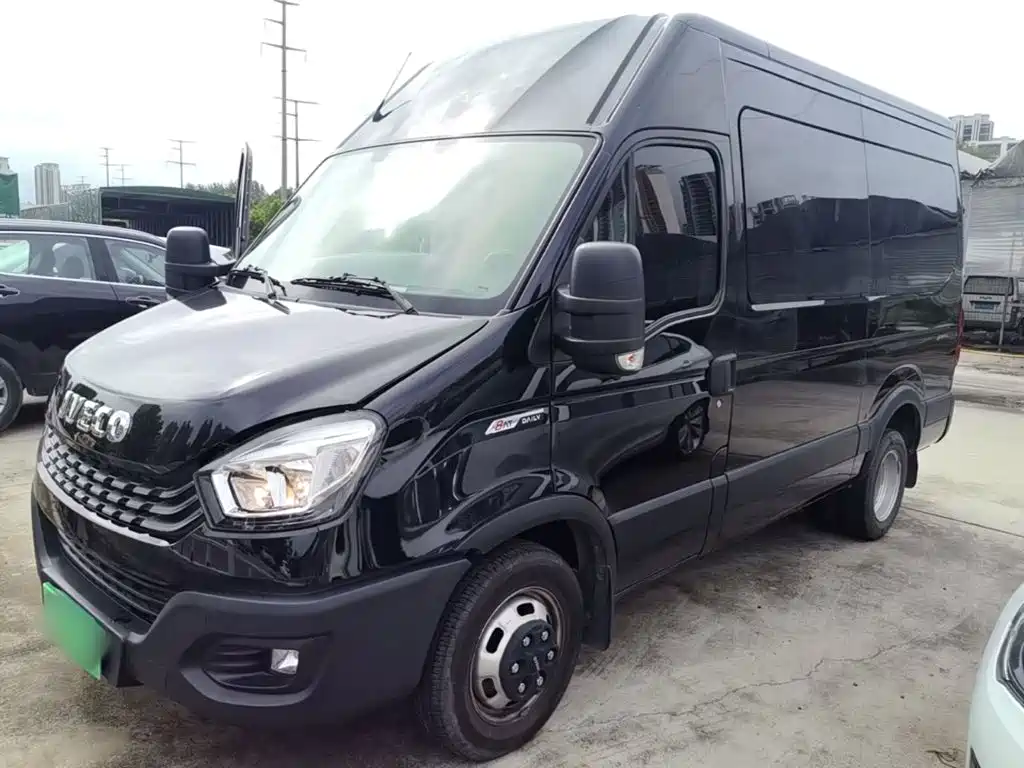 Iveco Daily 2024 2021 3.0T Auto Super Rui Long Wheelbase Short Suspension High Roof Manual Door F1C