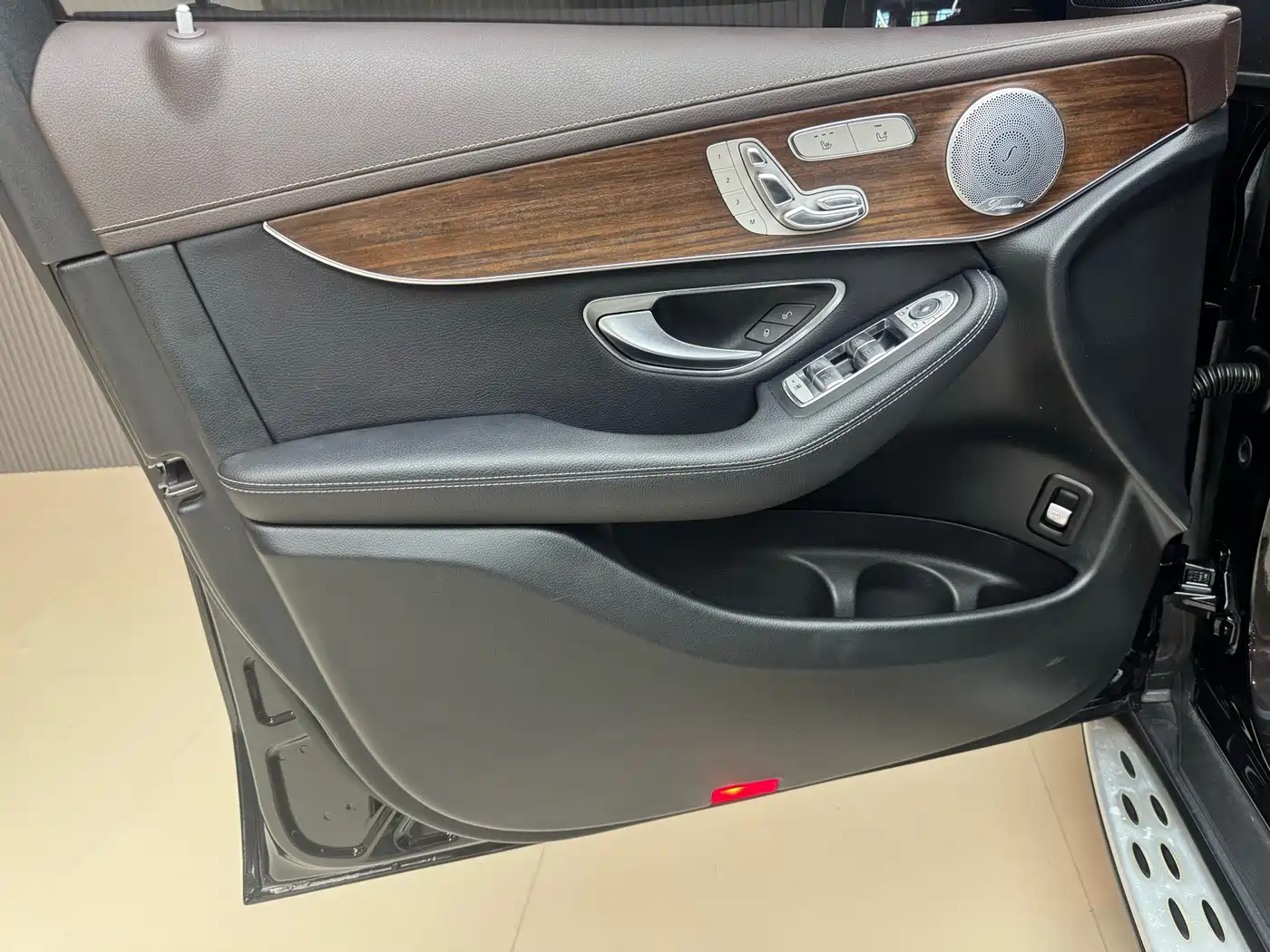 Mercedes-Benz GLC 2021 GLC 300 L 4MATIC Sporty фото 10