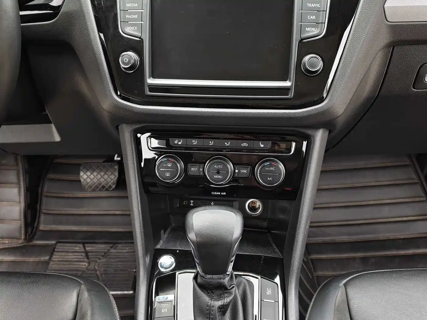 Volkswagen Tiguan L 2018 330TSI Automatic 2WD Flagship Edition фото 14