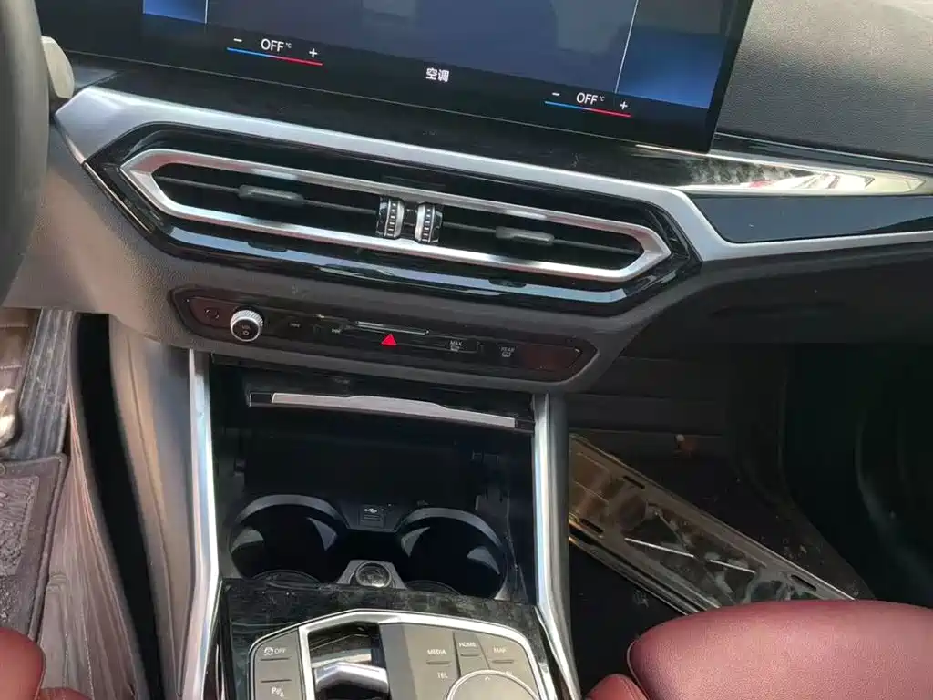 BMW 3 Series 2023 320Li M Sport Package фото 6