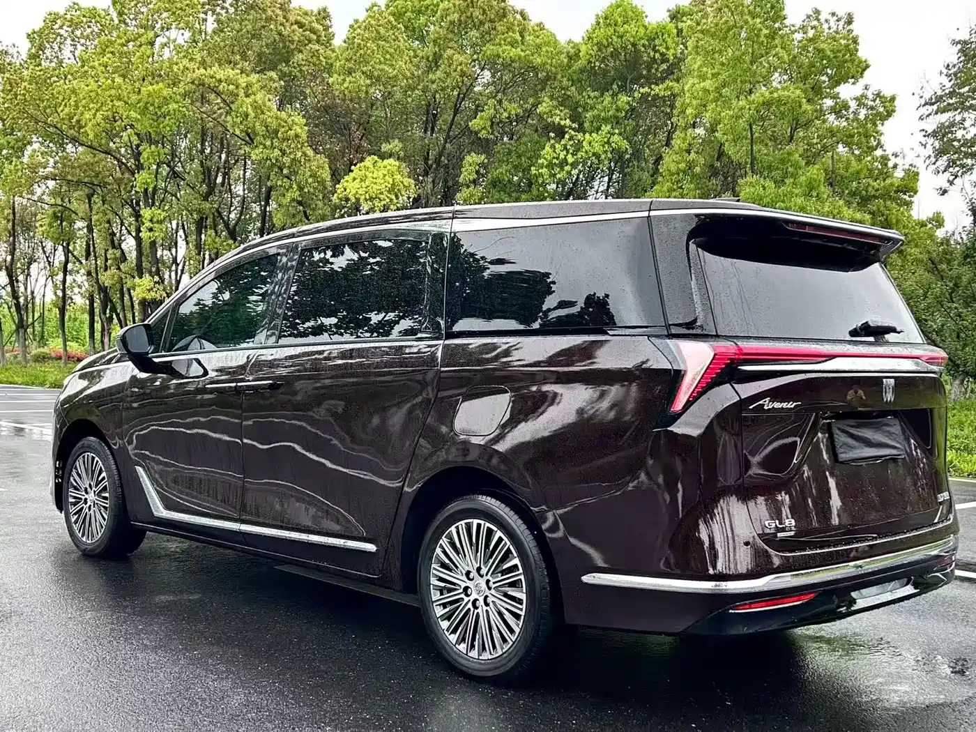 Buick GL8 New Energy 2025 Landlux Smart Edition 7-seater фото 9