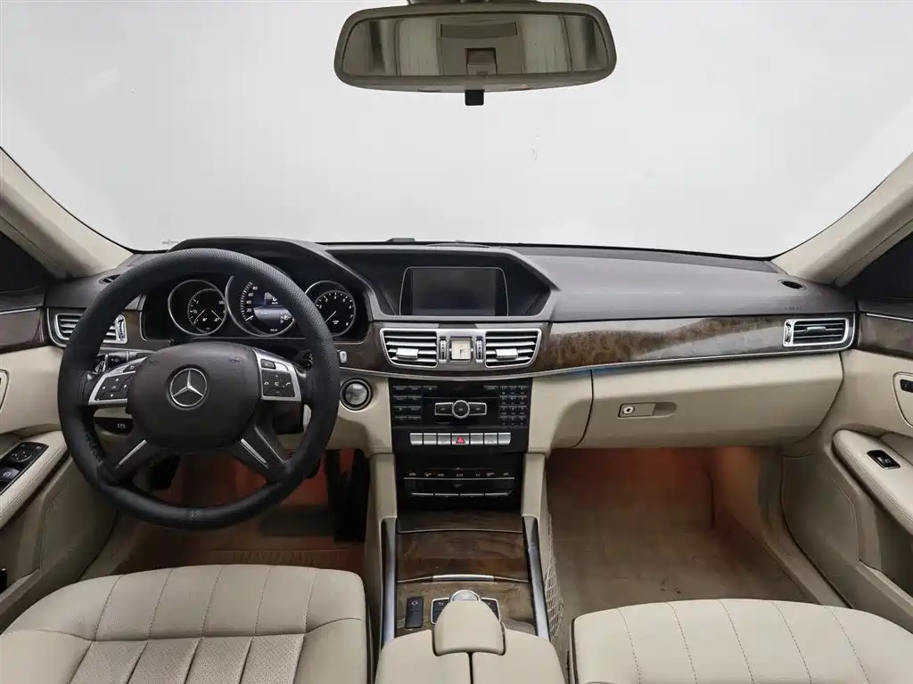 Mercedes-Benz E-Class 2015 E 200 L фото 5