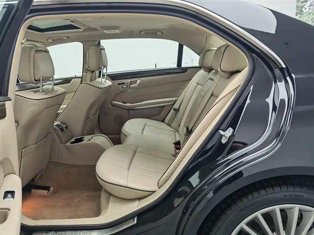 Mercedes-Benz E-Class 2015 E 200 L фото 15