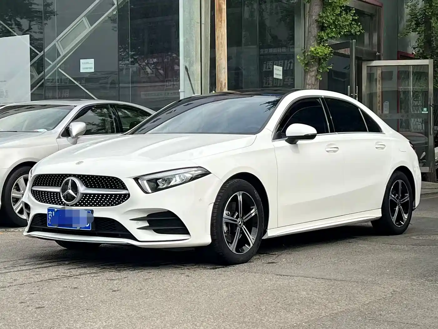 Mercedes-Benz A-Class 2023 A 200 L Fashion