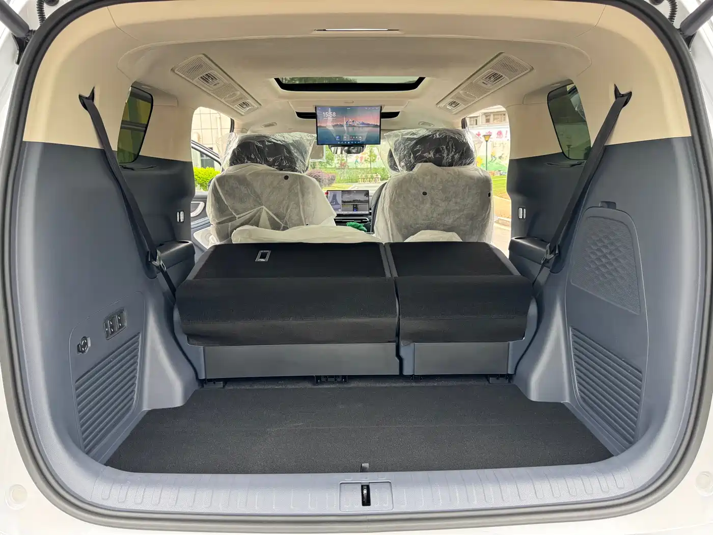 Voyah Auto Voyah Dreamer 2025 Model PHEV Basic Version фото 14