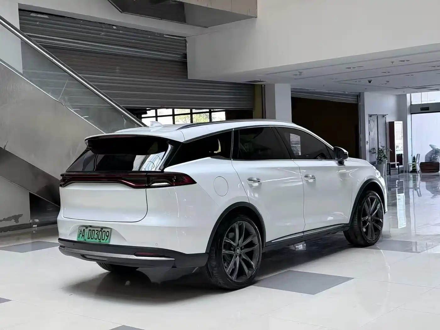 BYD Tang New Energy 2019 EV600D 4WD Smart Connect Genesis Edition фото 9