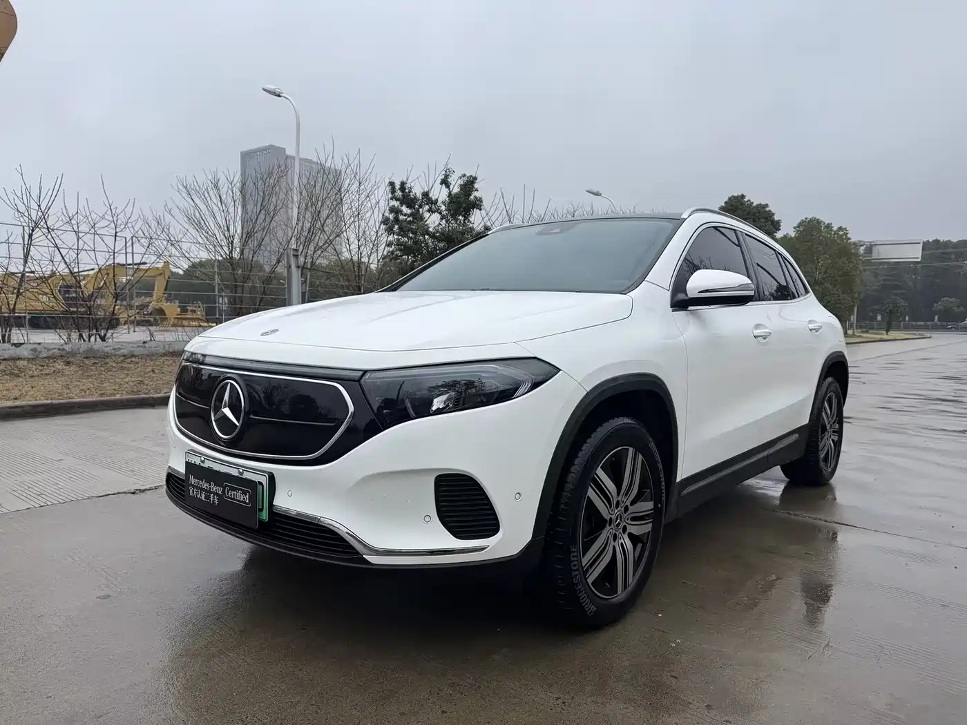 Photo 1 - Mercedes-Benz EQA