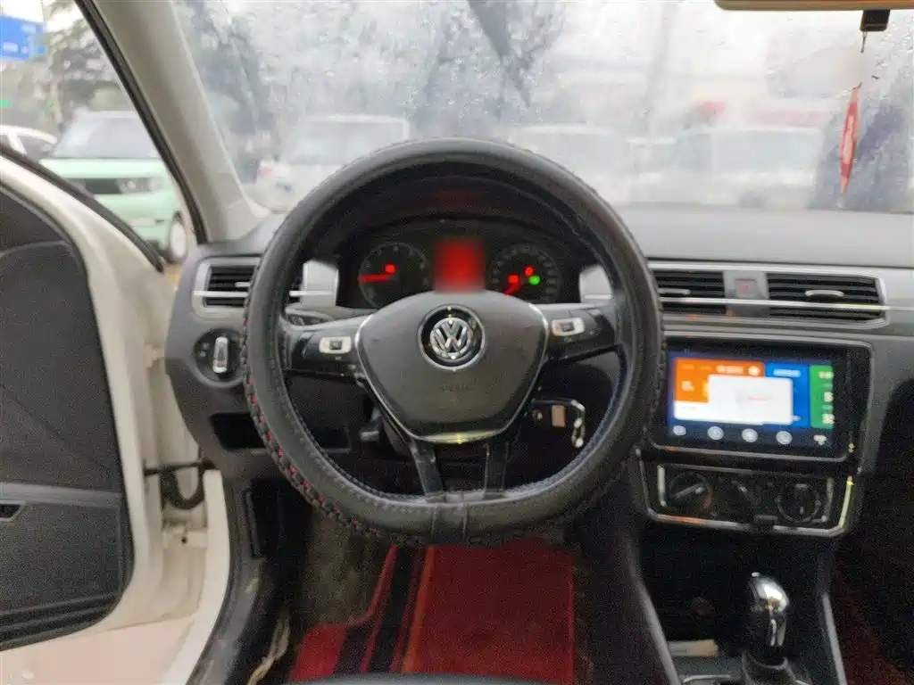 Volkswagen Santana 2016 1.6L Automatic Comfort Edition фото 7