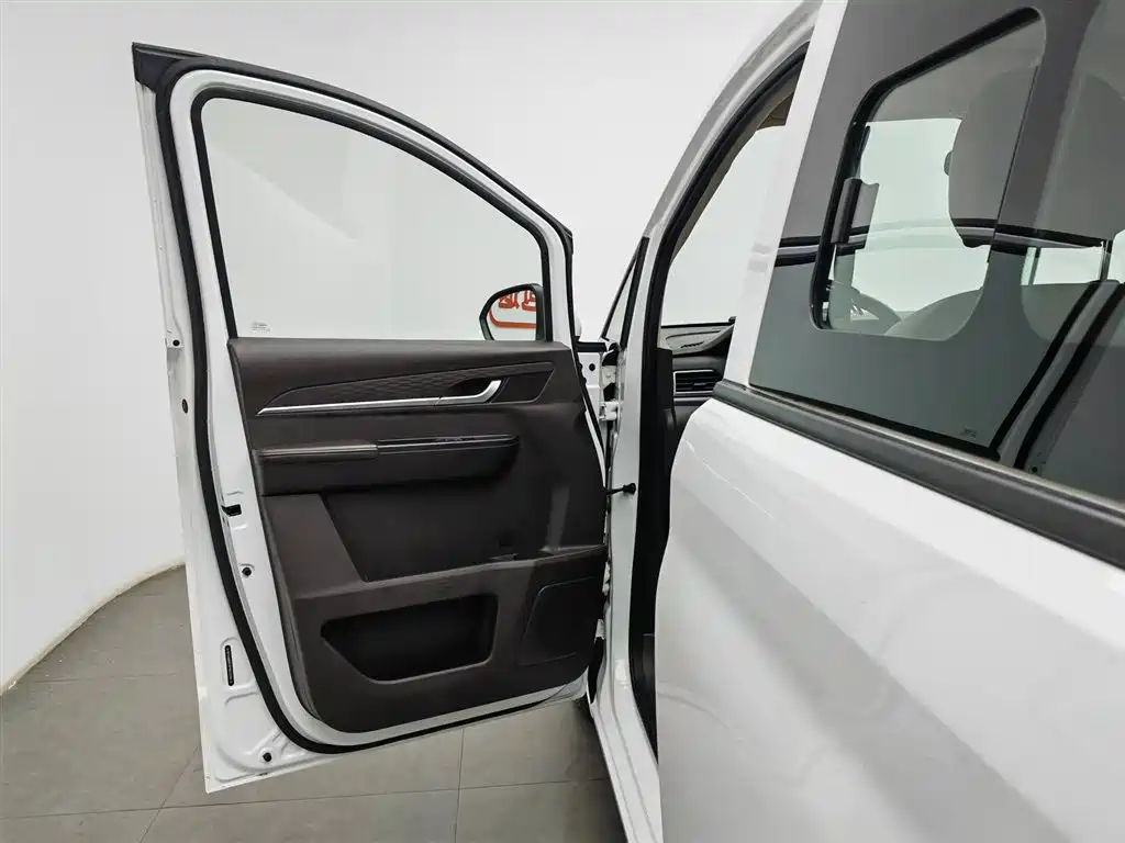BAW (Beijing Automobile Works) Ruisheng Ace M7 2023 1.6L Standard Wheelbase Wealth Creation 7-seater фото 8