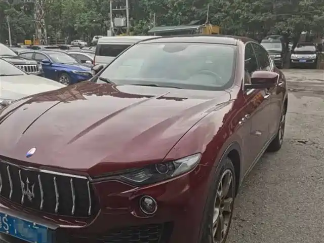 MASERATI LEVANTE