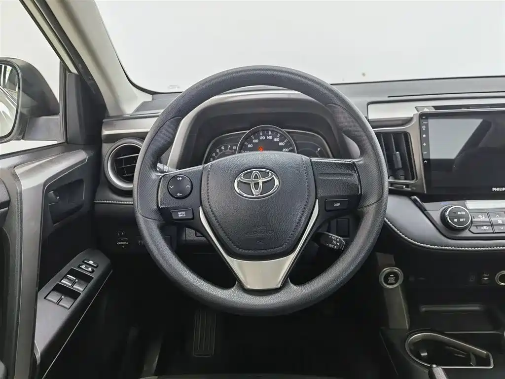 Toyota RAV4 Rongfang 2019 2.0L CVT 2WD Pioneer Edition China VI фото 11