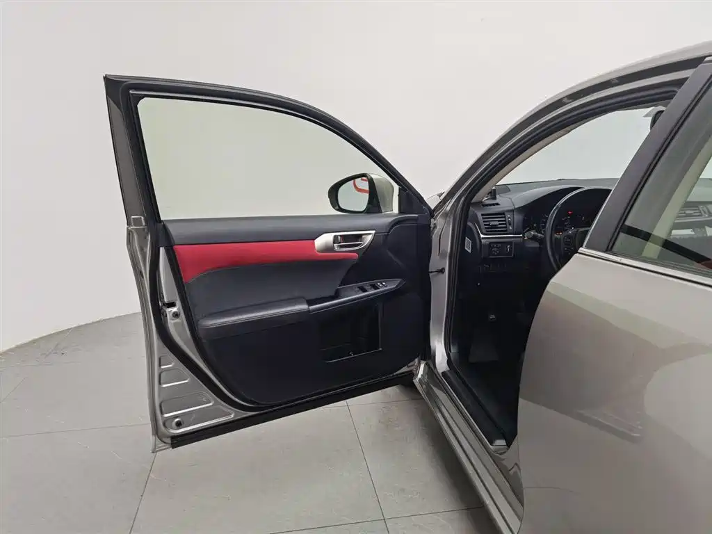 Lexus CT 2017 CT200h Elite Edition (Single Color) China VI фото 8