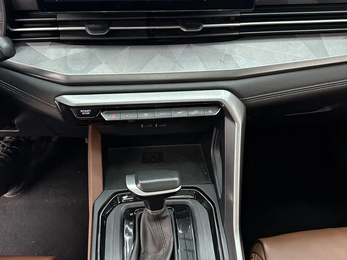 GEELY AUTOMOBILE VISION X6