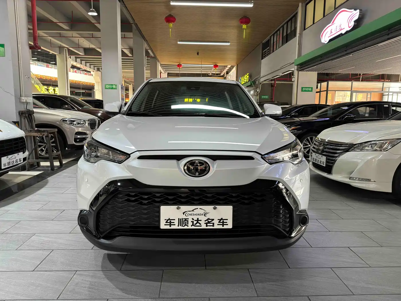Toyota Frontlander 2022 2.0L CVT Elite фото 2
