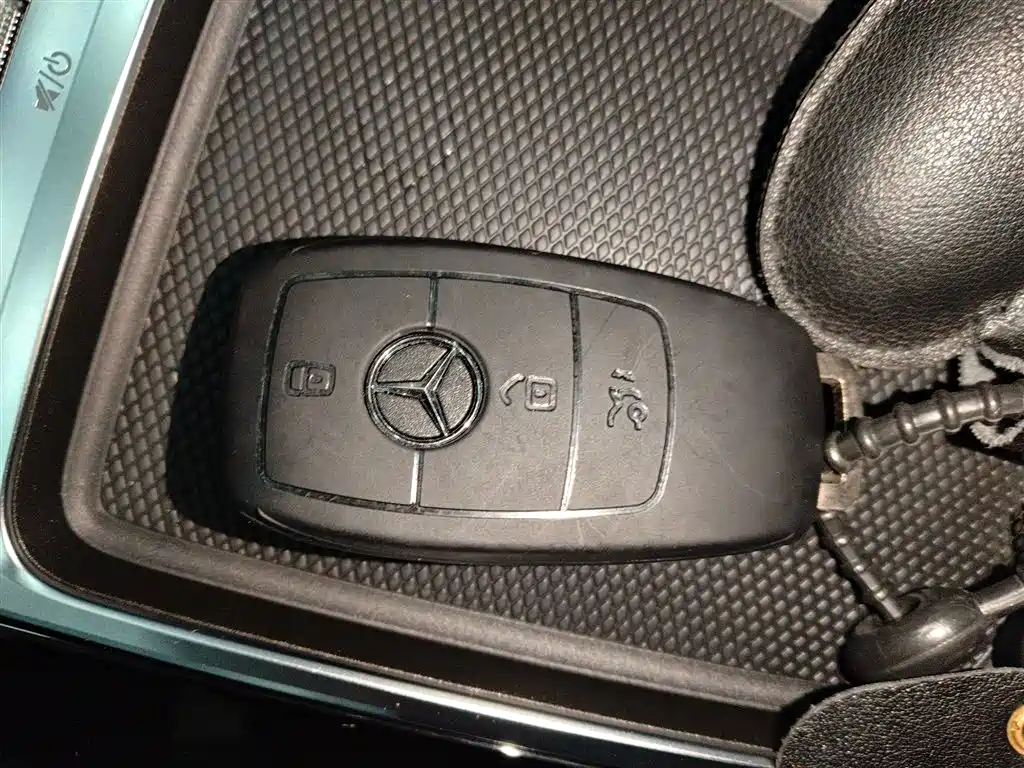 Mercedes-Benz A-Class 2025 A 200 L Fashion Edition фото 9