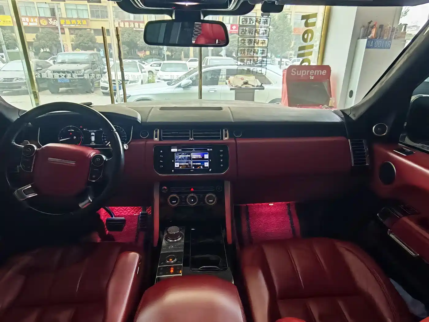 Land Rover Range Rover 2015 3.0 TDV6 Vogue фото 5