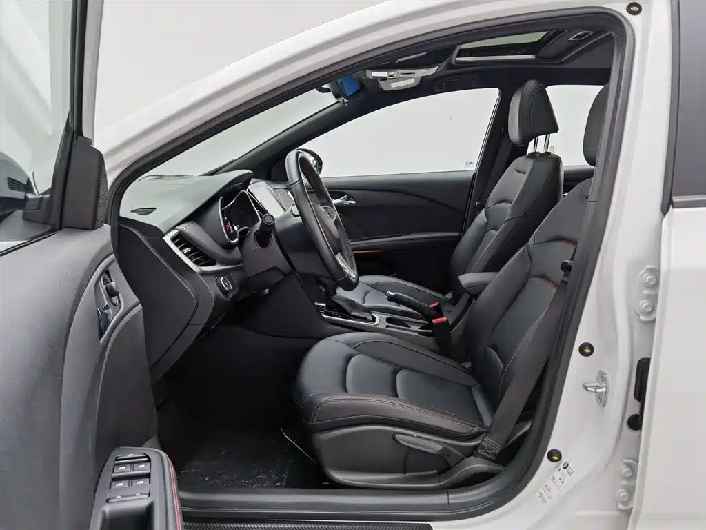 Chevrolet Monza 2022 Mild Hybrid RS 330T Automatic Comfort Edition фото 10