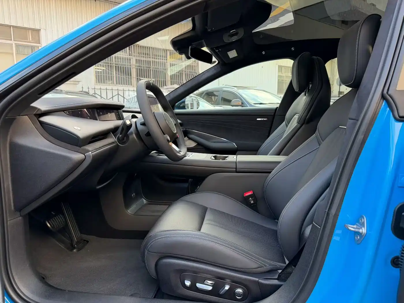 Xiaomi Auto Xiaomi SU7 2024 RWD Ultra Long Range Advanced Smart Driving Pro Edition фото 4