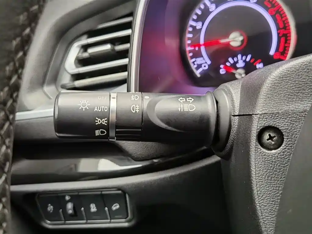 Haval H6 2017 Blue Label 2.0T Automatic 2WD Smart Edition фото 21