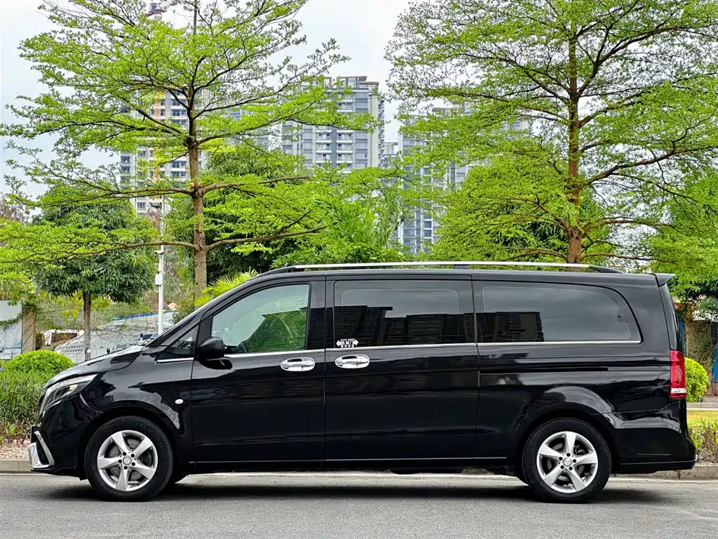 Mercedes-Benz Vito 2016 2.0T Elite Edition фото 5