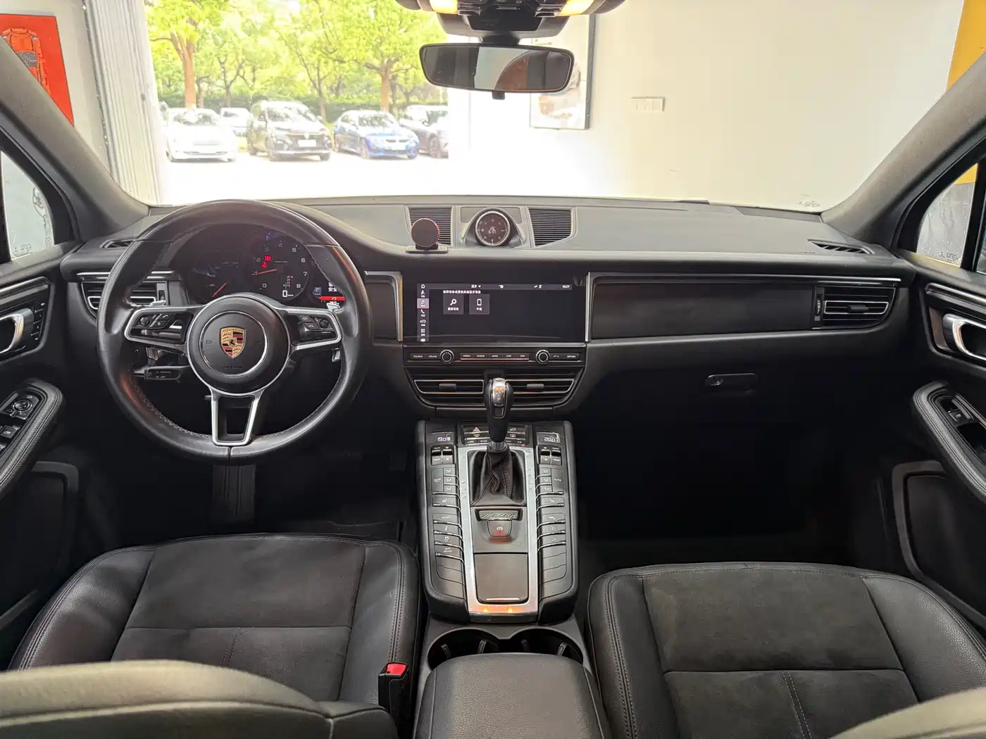 Porsche Macan 2018 Macan 2.0T фото 8