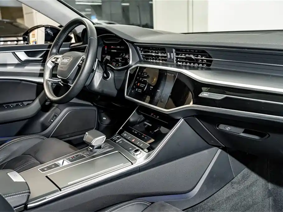 Audi A7L 2024 45TFSI S-line Dream Edition Crystal Package фото 18