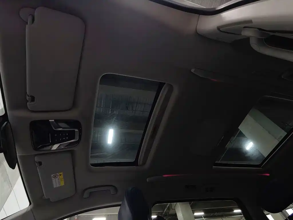 JAC Refine Refine RF8 PHEV 2024 Smart Edition 1.5T 150KM Flagship (LFP) фото 14